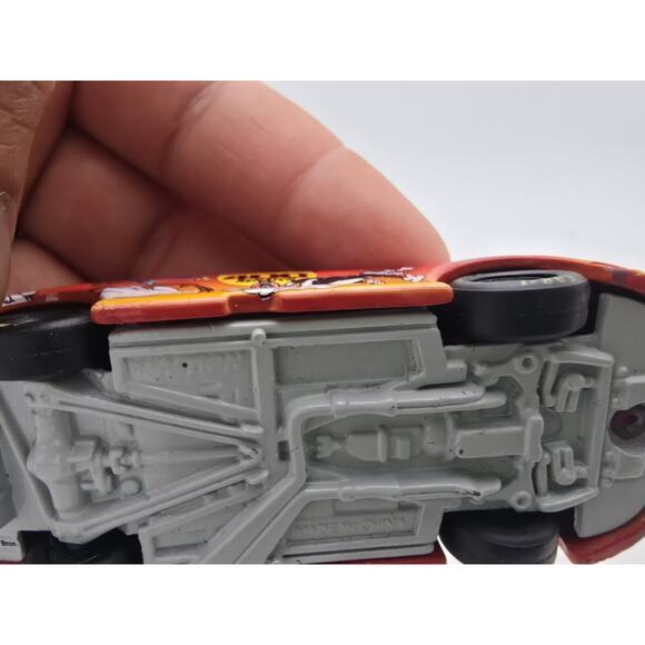 LOONEY TUNES REMATCH EVENT CAR 2002 1/64 ACTION DIECAST CAR 13,464 - Picture 6 of 7